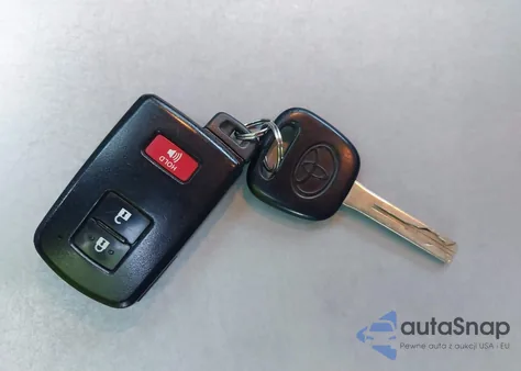 2020 Toyota Tacoma Trd Off-Road z USA, uszkodzony, nr VIN 3TMCZ5AN2LM323056